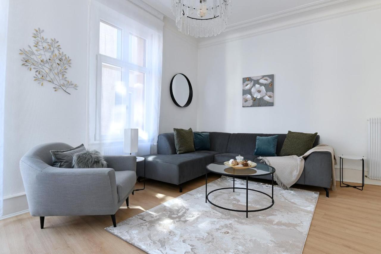 At Home In Colmar - City Center Bagian luar foto