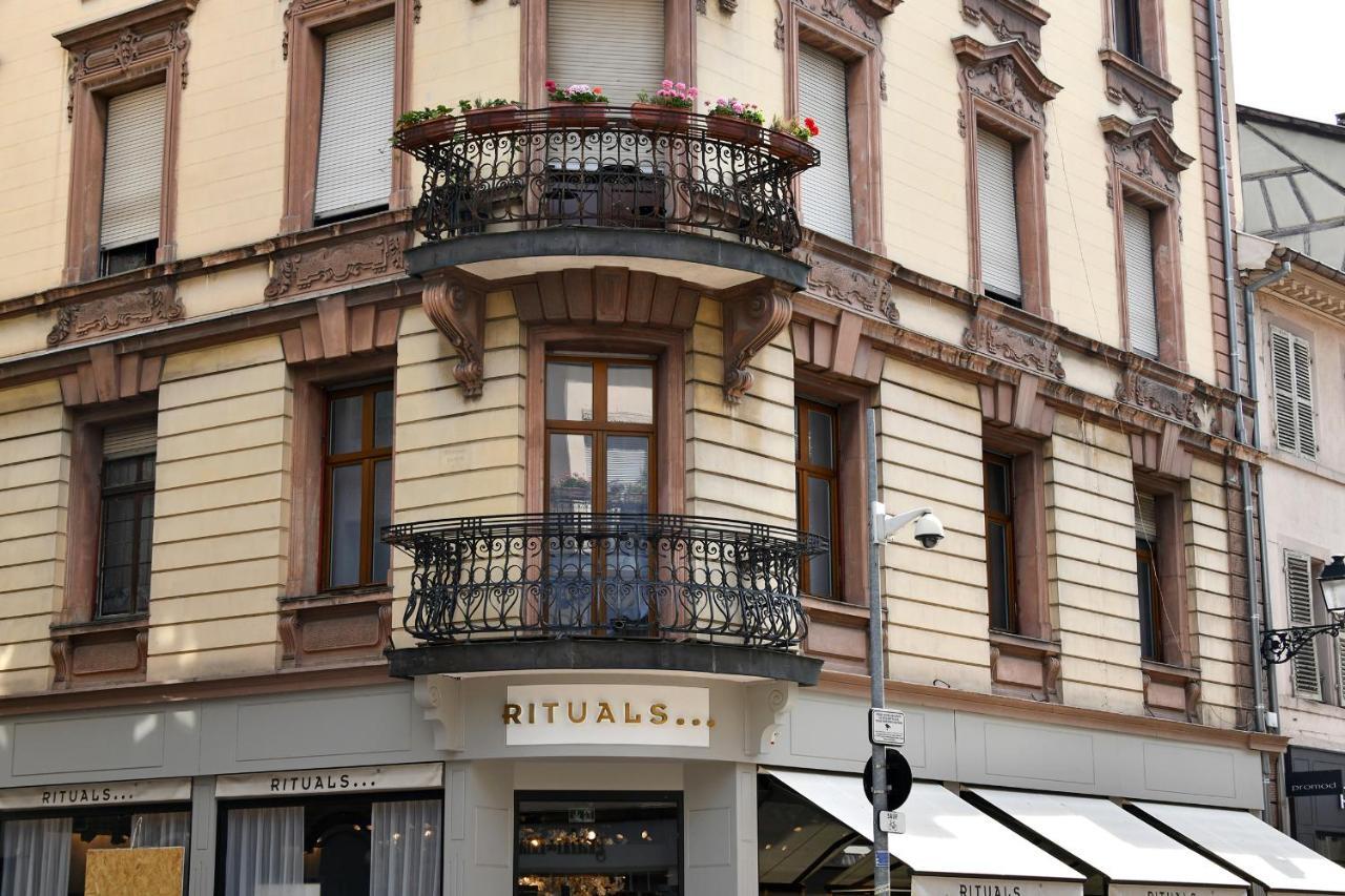 At Home In Colmar - City Center Bagian luar foto